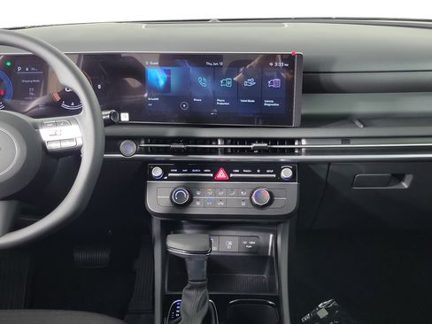 New 2025 Hyundai Santa Cruz SE image 9