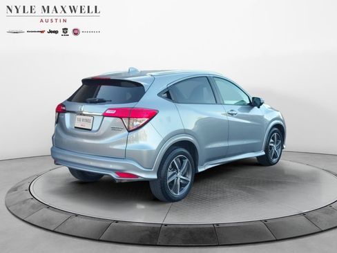 Used 2019 Honda HR-V Touring image 14