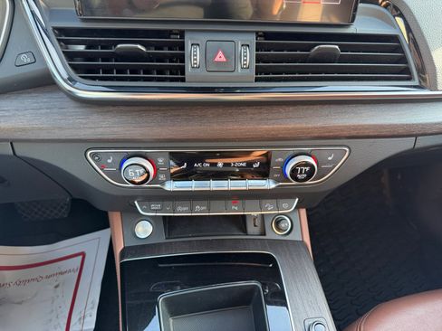 Used 2022 Audi Q5 2.0T Premium Plus AWD/4WD image 12