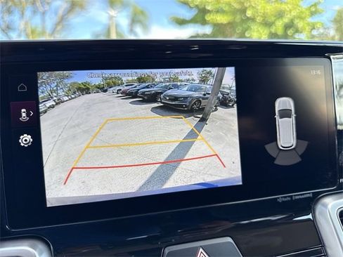 Used 2023 Kia Sorento EX image 17