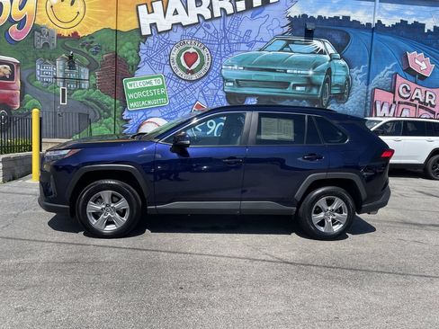 Used 2022 Toyota RAV4 XLE w/ Convenience Package AWD/4WD image 2