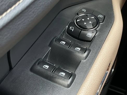 Used 2024 Ford Expedition Limited RWD image 13