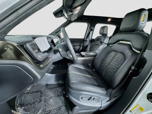 Used 2022 Rivian R1T Launch Edition AWD/4WD image 12