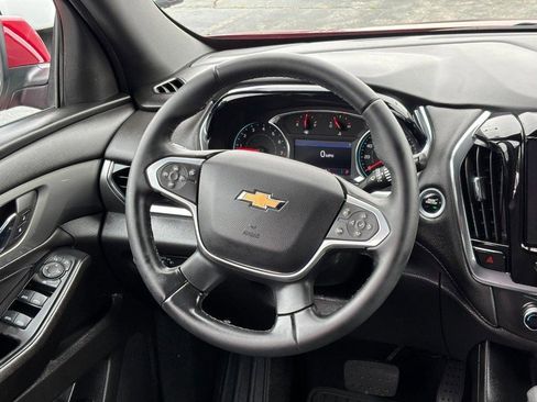 Certified 2023 Chevrolet Traverse LT FWD image 13