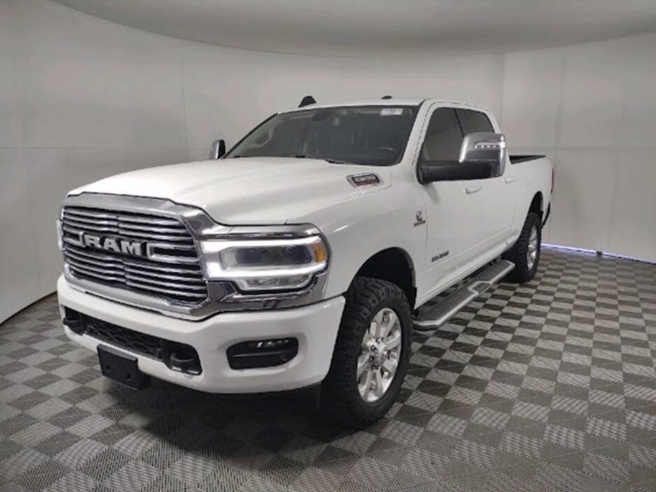 Used 2023 RAM 2500 Laramie AWD/4WD image 5