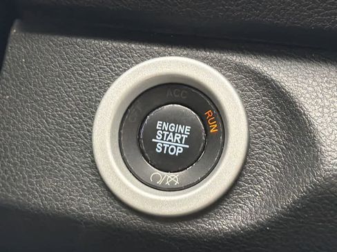 Used 2018 RAM 1500 Laramie w/ Convenience Group image 31