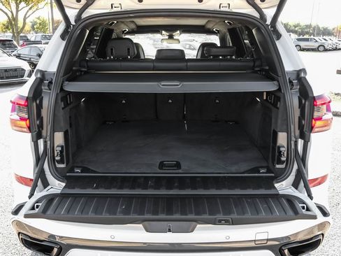 Used 2021 BMW X5 M50i image 71