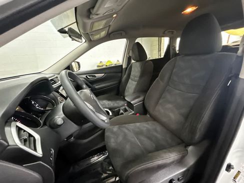 Used 2015 Nissan Rogue SV AWD/4WD image 11