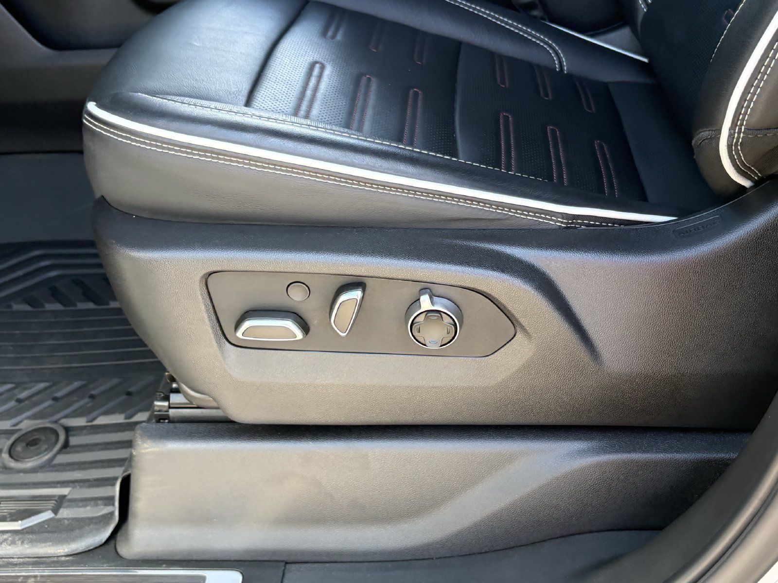 Used 2024 GMC Sierra 1500 AT4X w/ AT4X AEV Edition AWD/4WD image 26