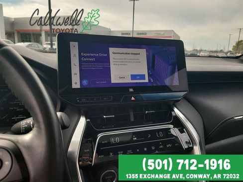 Used 2024 Toyota Venza Limited image 18