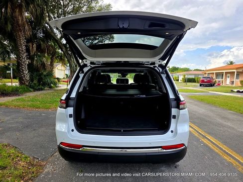 Used 2022 Jeep Grand Cherokee Limited 4xe image 35