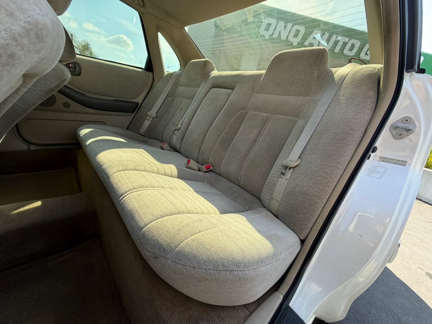 Used 1999 Toyota Avalon XL FWD image 22