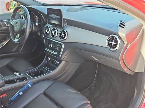 Certified 2019 Mercedes-Benz GLA 250 image 21