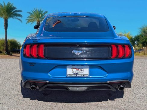 Used 2019 Ford Mustang Coupe image 4
