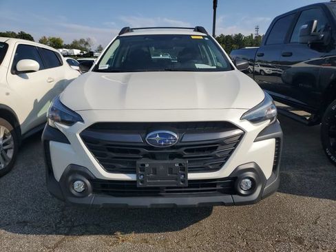 Used 2024 Subaru Outback AWD/4WD image 2