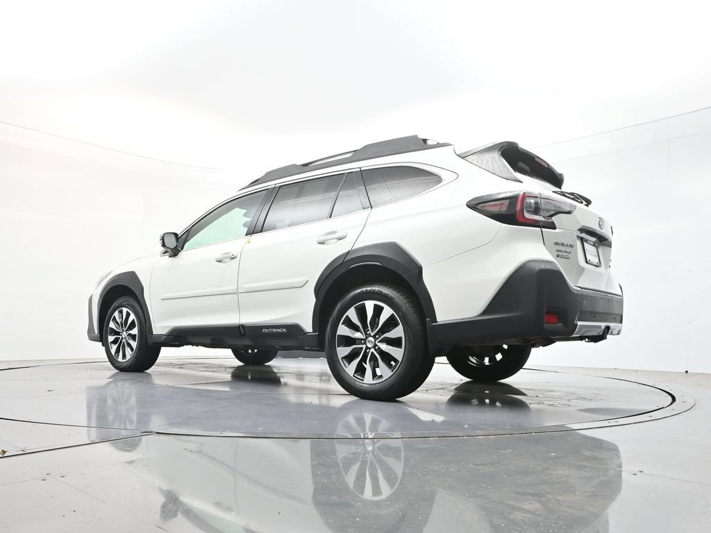 Used 2025 Subaru Outback Touring XT AWD/4WD image 39