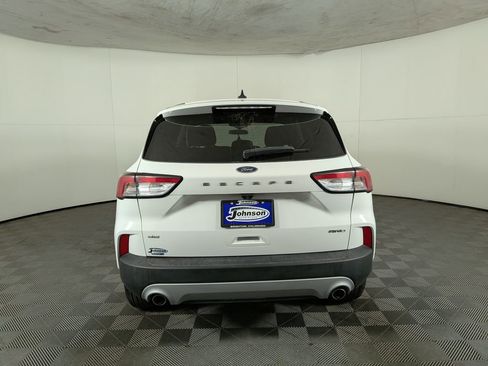 Used 2022 Ford Escape SE image 8