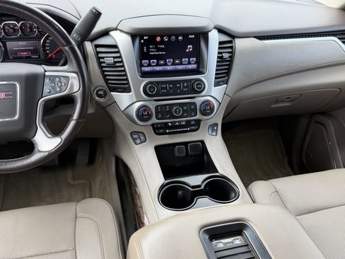 Used 2016 GMC Yukon SLT w/ HD Trailering Package RWD image 17