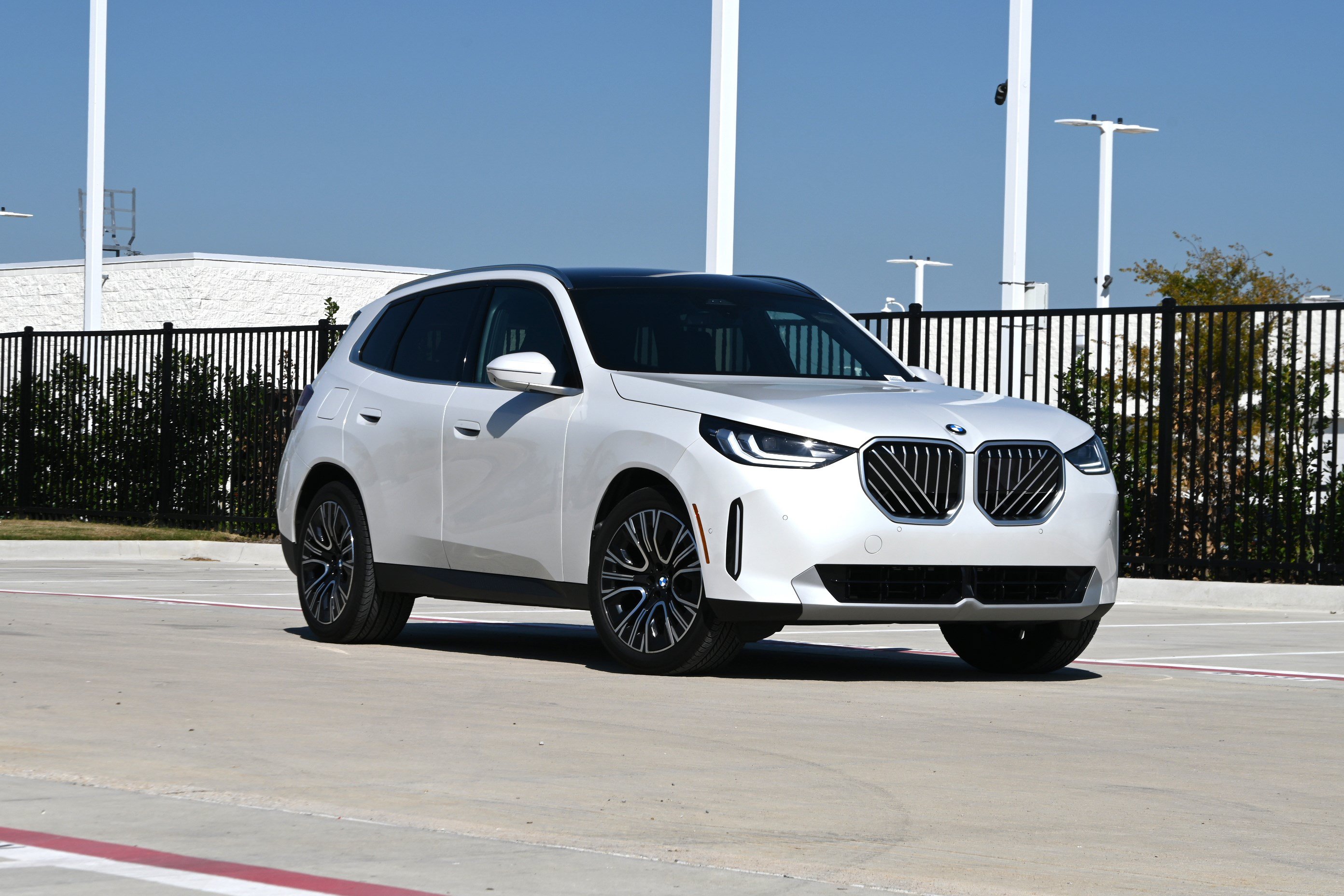 Used 2026 BMW X3 xDrive30i AWD/4WD image 2