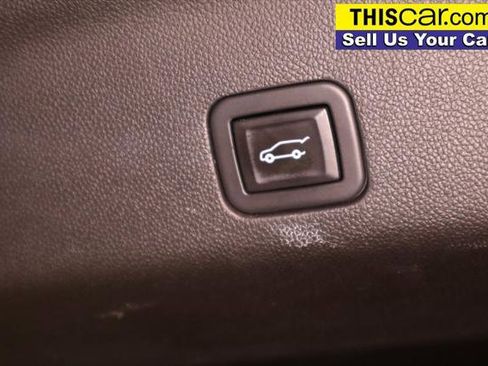 Used 2021 Cadillac Escalade Sport RWD image 38