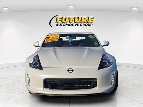 Used 2020 Nissan 370Z Base image 2