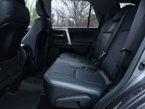 Used 2018 Toyota 4Runner Limited image 11