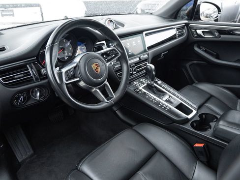 Certified 2021 Porsche Macan S AWD/4WD image 4