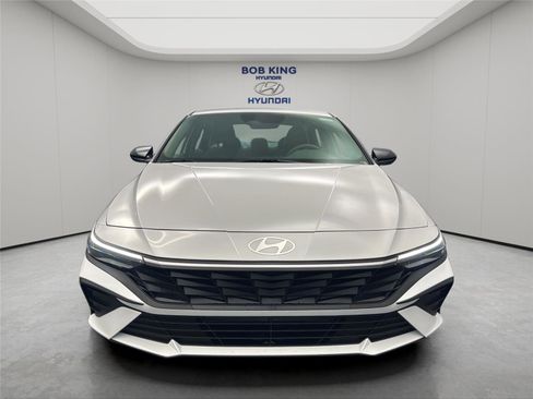New 2026 Hyundai Elantra Sport FWD image 8