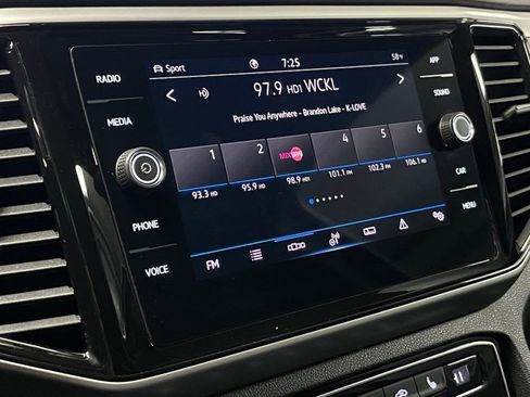 Used 2023 Volkswagen Atlas Cross Sport SE w/ Panoramic Sunroof Package AWD/4WD image 28