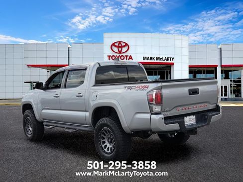 Used 2022 Toyota Tacoma TRD Sport w/ Technology Package AWD/4WD image 3