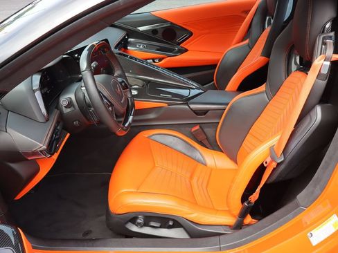 Used 2025 Chevrolet Corvette Z06 w/ Z07 Performance Package RWD image 5