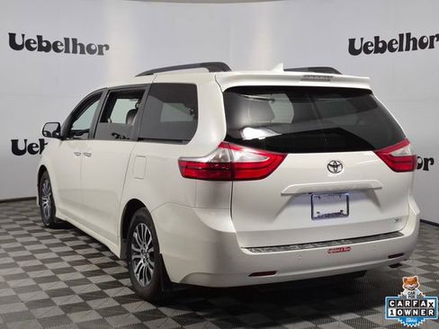 Used 2018 Toyota Sienna XLE Premium FWD image 5