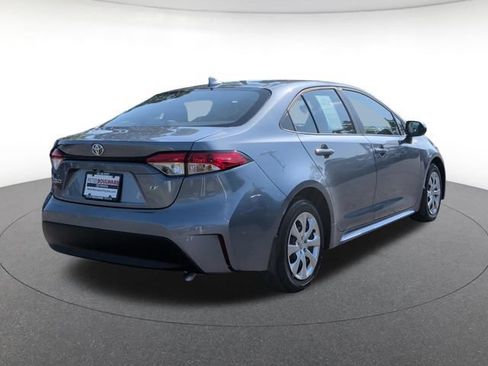 Used 2025 Toyota Corolla LE FWD image 6