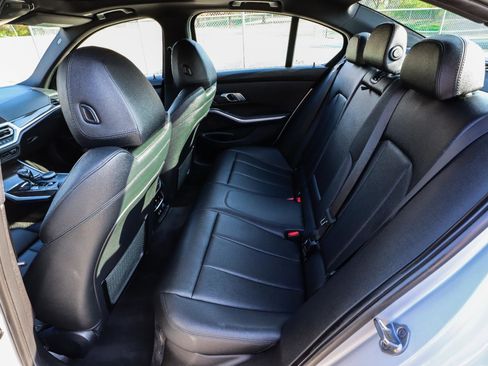 Used 2019 BMW 330i xDrive 330i xDrive w/ Convenience Package image 40