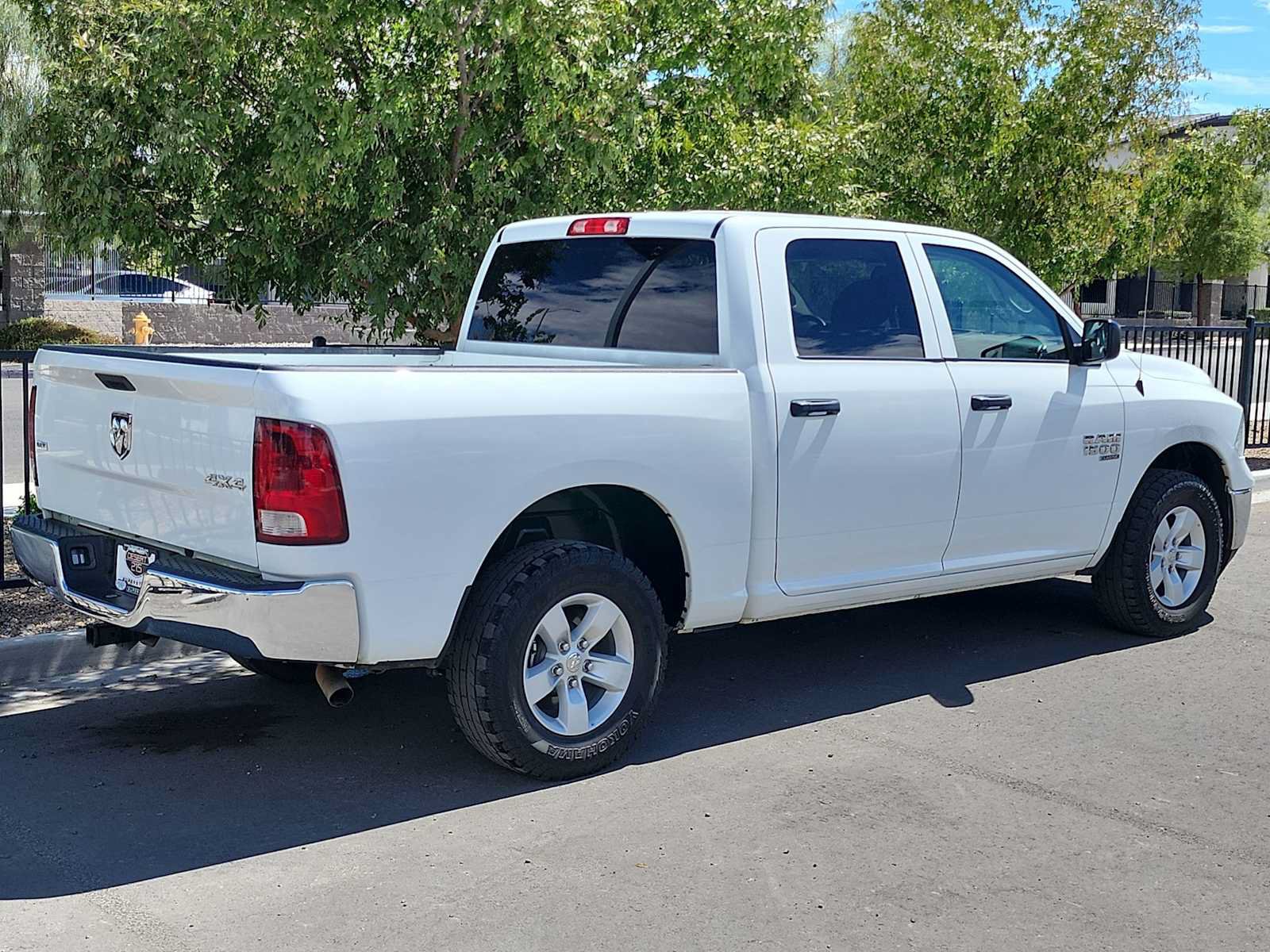 Used 2023 RAM 1500 Classic SLT w/ Electronics Group AWD/4WD image 8