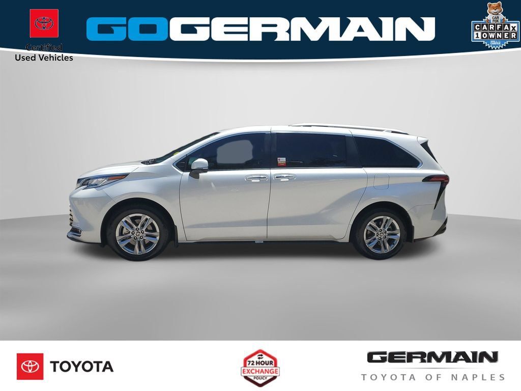 Certified 2025 Toyota Sienna Limited FWD image 12