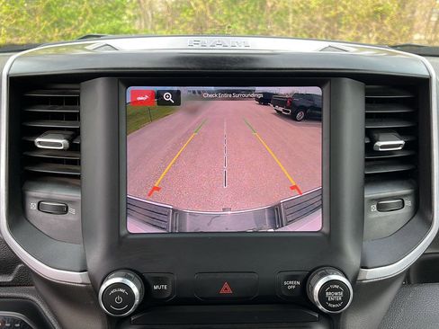 Used 2022 RAM 2500 Big Horn AWD/4WD image 19