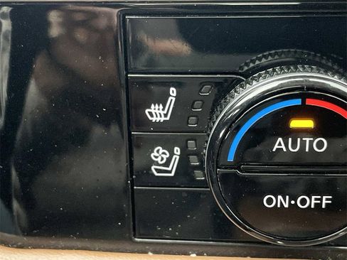 Certified 2022 Nissan Pathfinder Platinum w/ Cargo Package image 33