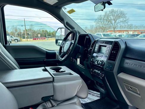 Used 2018 Ford F350 XL w/ Power Equipment Group image 9