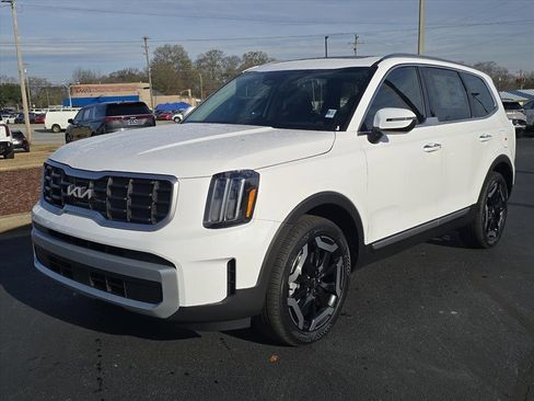 New 2025 Kia Telluride S image 7