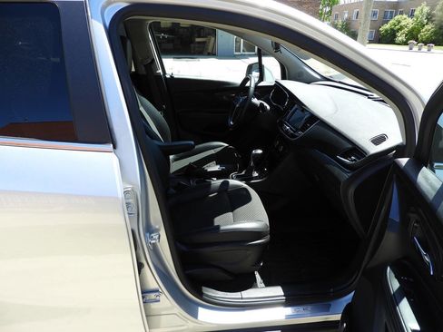 Used 2022 Buick Encore Preferred w/ Safety Package AWD/4WD image 32