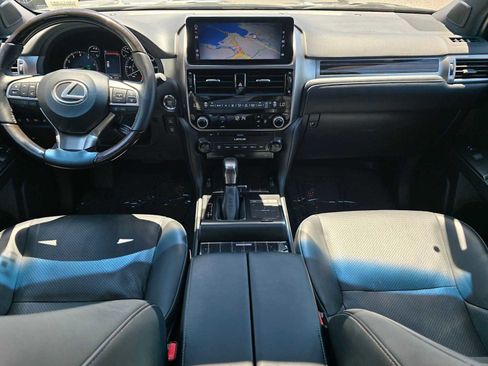 Used 2023 Lexus GX 460 Luxury w/ Sport Design Package AWD/4WD image 19