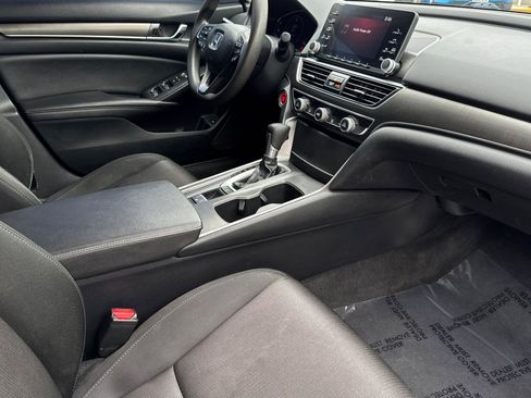 Used 2019 Honda Accord LX image 31
