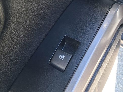 Used 2023 Toyota Tacoma SR5 AWD/4WD image 18