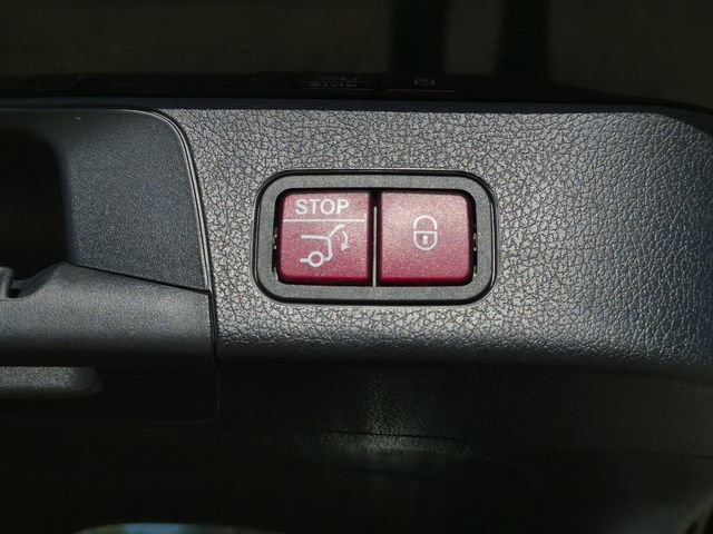 Used 2021 Mercedes-Benz GLB 250 image 10