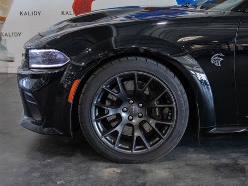 Used 2020 Dodge Charger SRT Hellcat w/ Navigation & Travel Group image 17