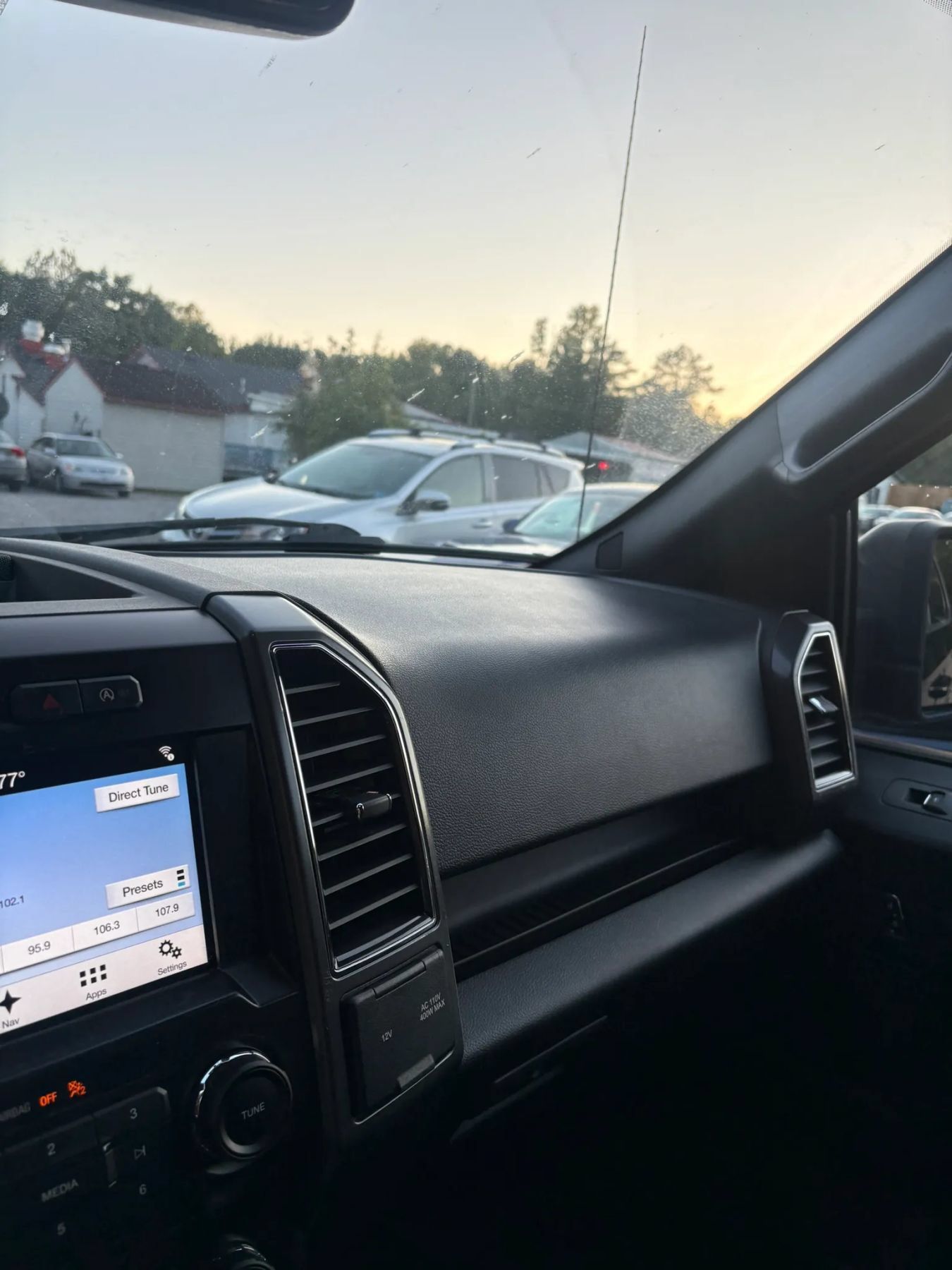 Used 2017 Ford F150 XLT w/ Equipment Group 302A Luxury AWD/4WD image 22
