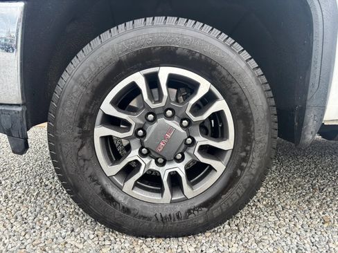 Used 2021 GMC Sierra 2500 SLT w/ SLT Preferred Package image 12