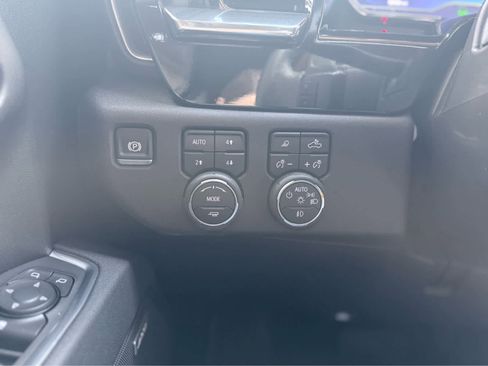 Certified 2025 Chevrolet Silverado 1500 RST w/ Convenience Package II image 18