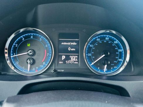 Used 2018 Toyota Corolla LE image 18